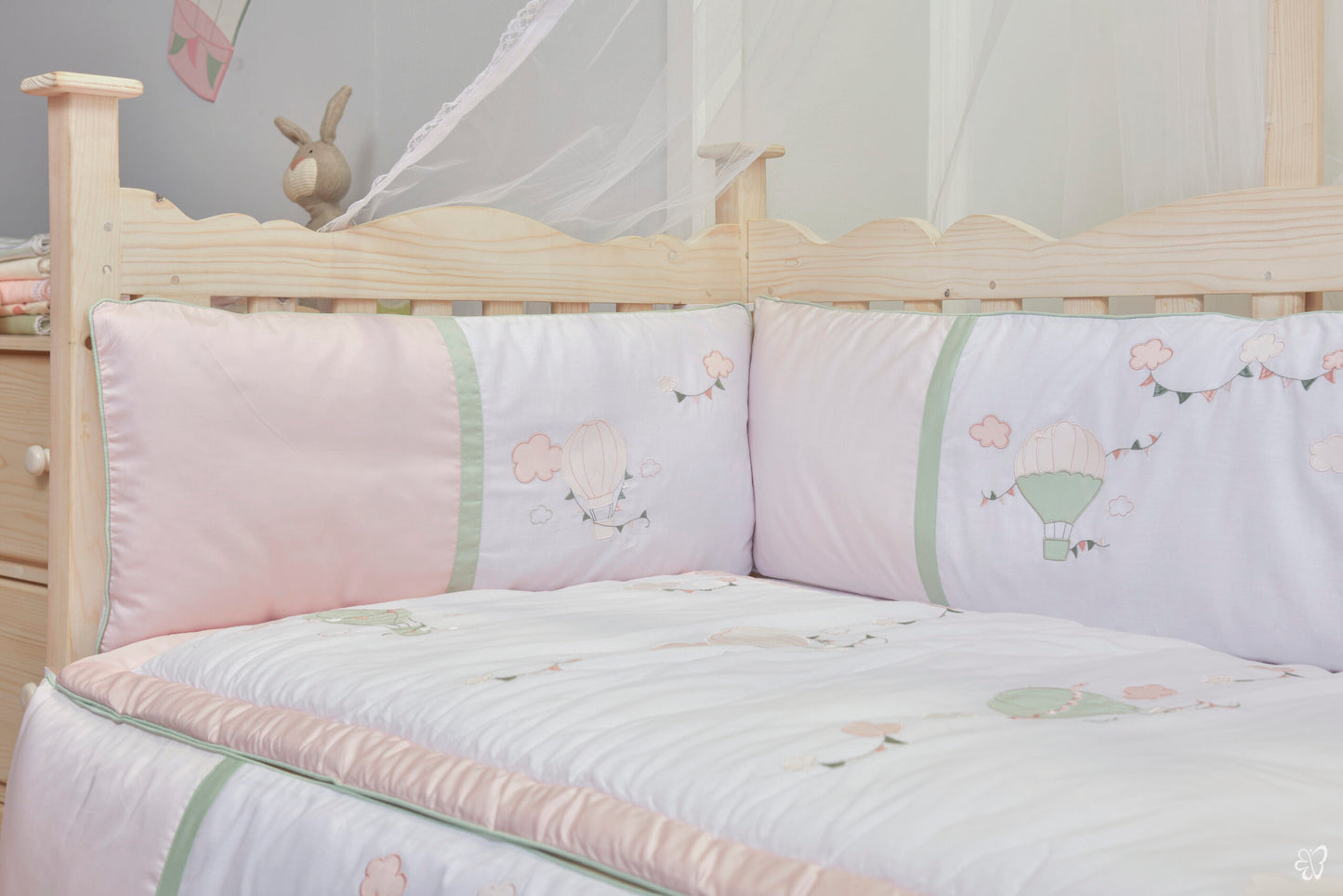 Windy Pink Bumper Set