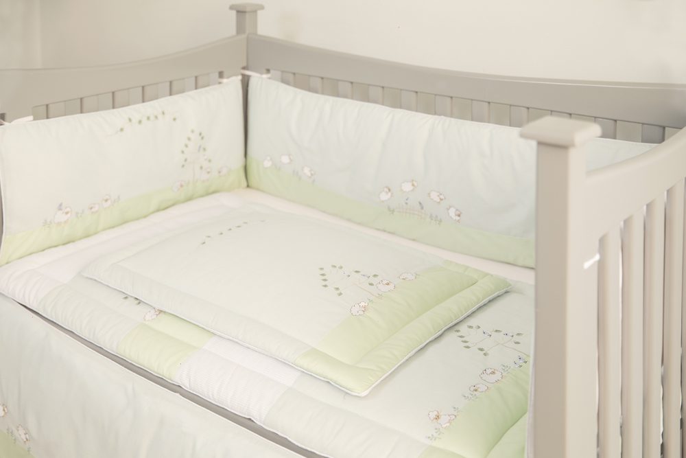 Winter Lambs Hand Quilt