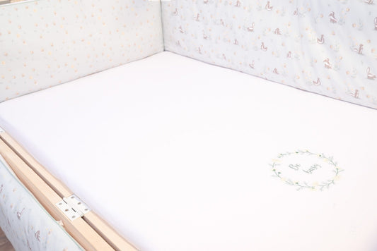 Be Busy Cot Sheet