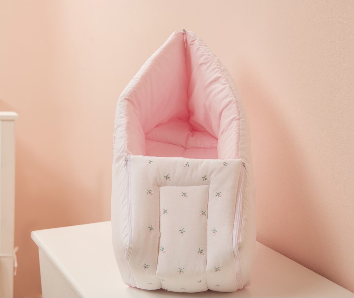Ring a Ring a Roses Sleeping Bag